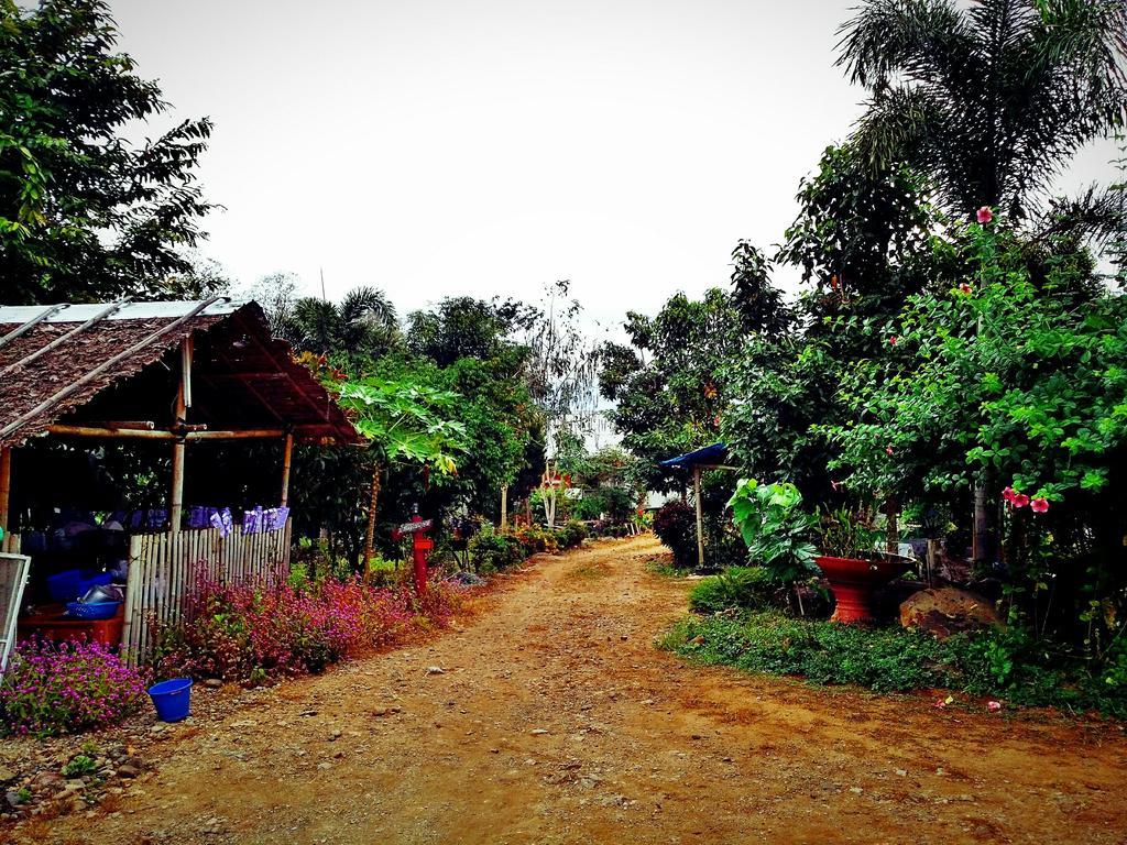 Hotel Baan Pai Likit Exterior foto